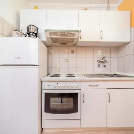 In Barbat With Balcony, Air Conditioning 660-2 Apartmán *