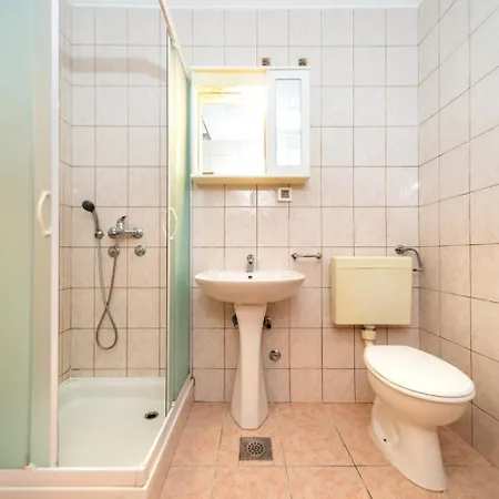 In Barbat With Balcony, Air Conditioning 660-2 Apartmán
