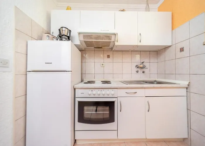 In Barbat With Balcony, Air Conditioning 660-2 Apartament *