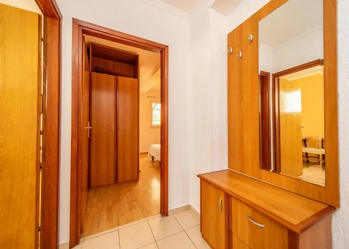 In Barbat With Balcony, Air Conditioning 660-2