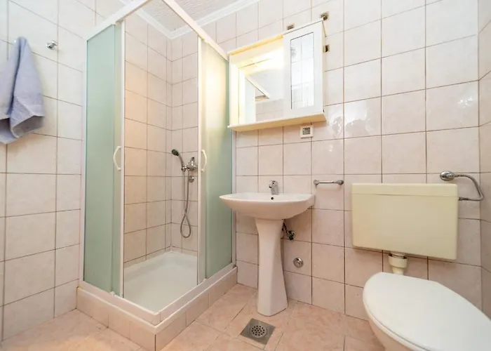 Apartament In Barbat With Balcony, Air Conditioning 660-2