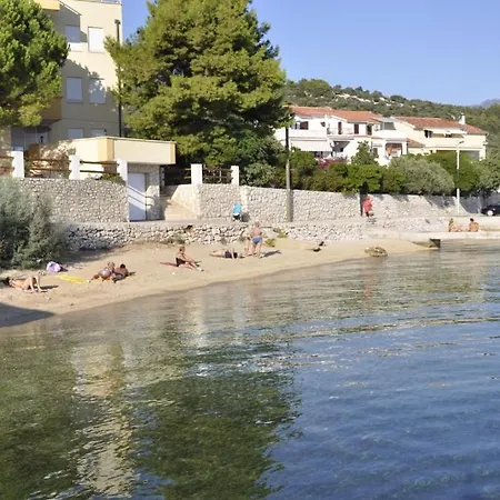 In Barbat With Balcony, Air Conditioning 660-2 Barbat na Rabu