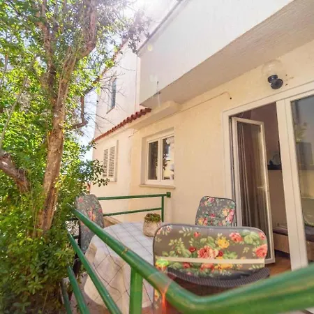 In Barbat With Balcony, Air Conditioning 660-2