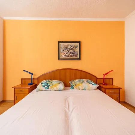 In Barbat With Balcony, Air Conditioning 660-2 * Barbat na Rabu