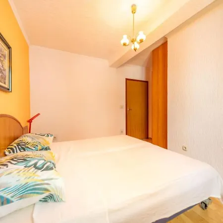 In Barbat With Balcony, Air Conditioning 660-2 Lägenhet Barbat na Rabu